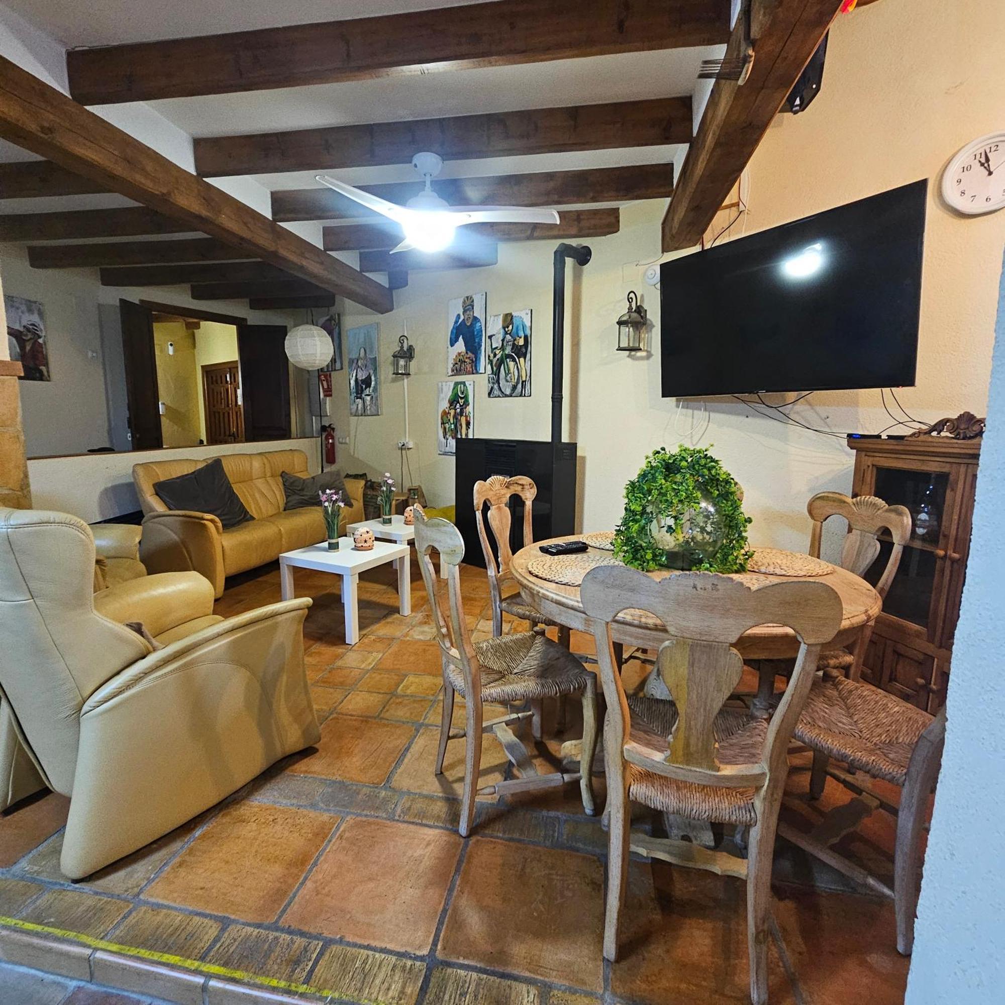 Meta Volante Guest House Sagra Екстериор снимка