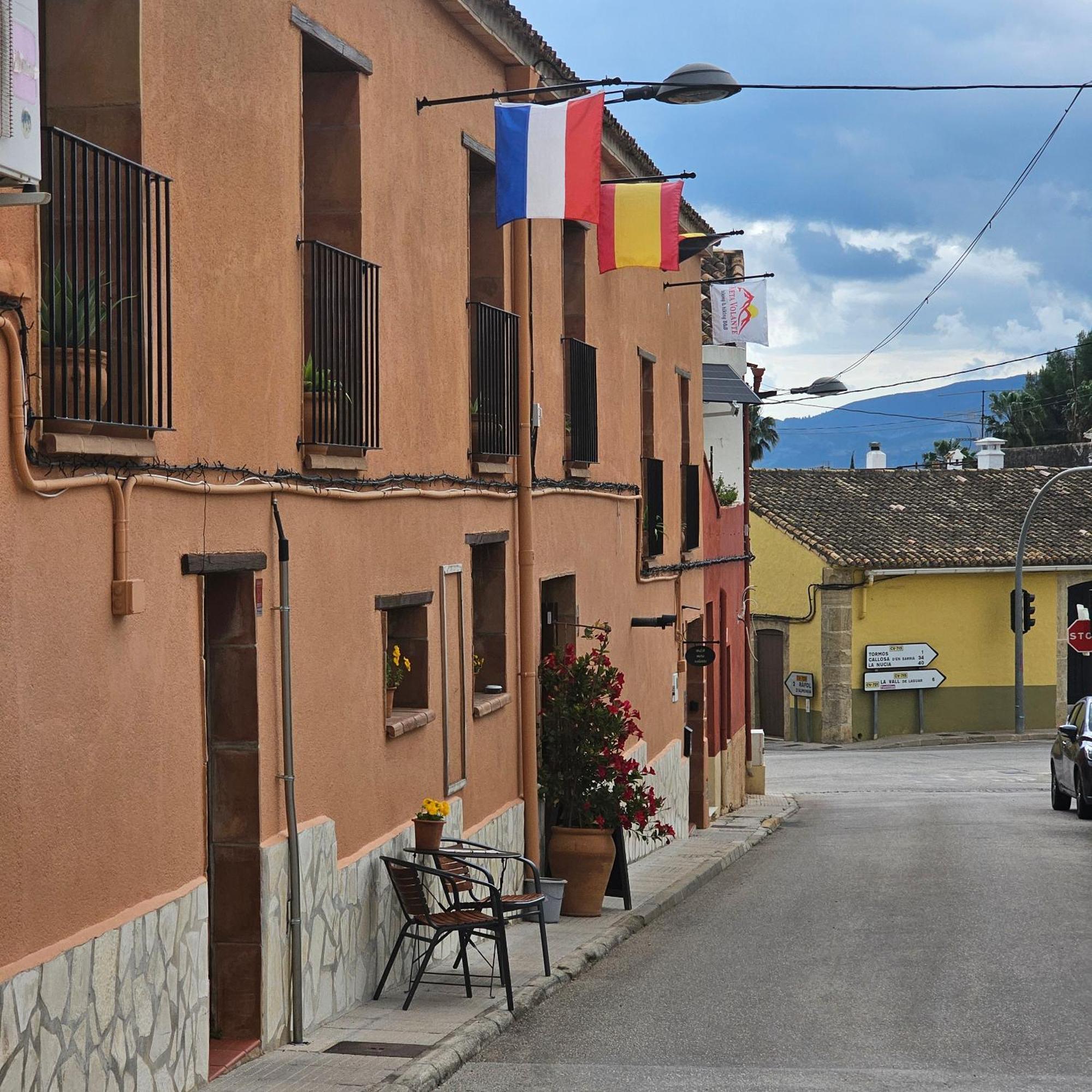 Meta Volante Guest House Sagra Екстериор снимка